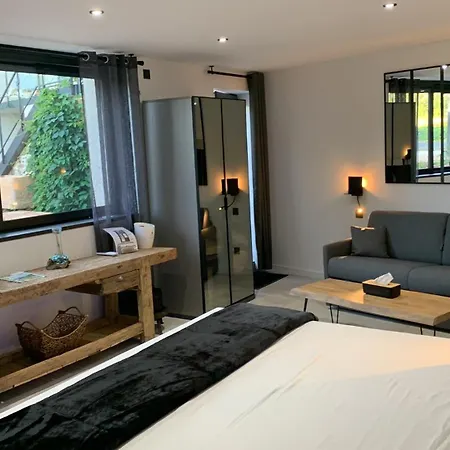 Le Grain De Louise 4*